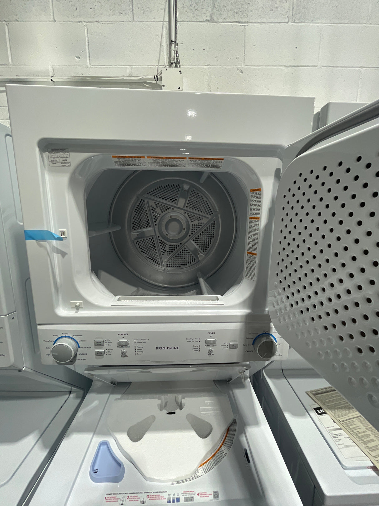 FLCE752CAW - Laundry Centers - Frigidaire- White - Open Box