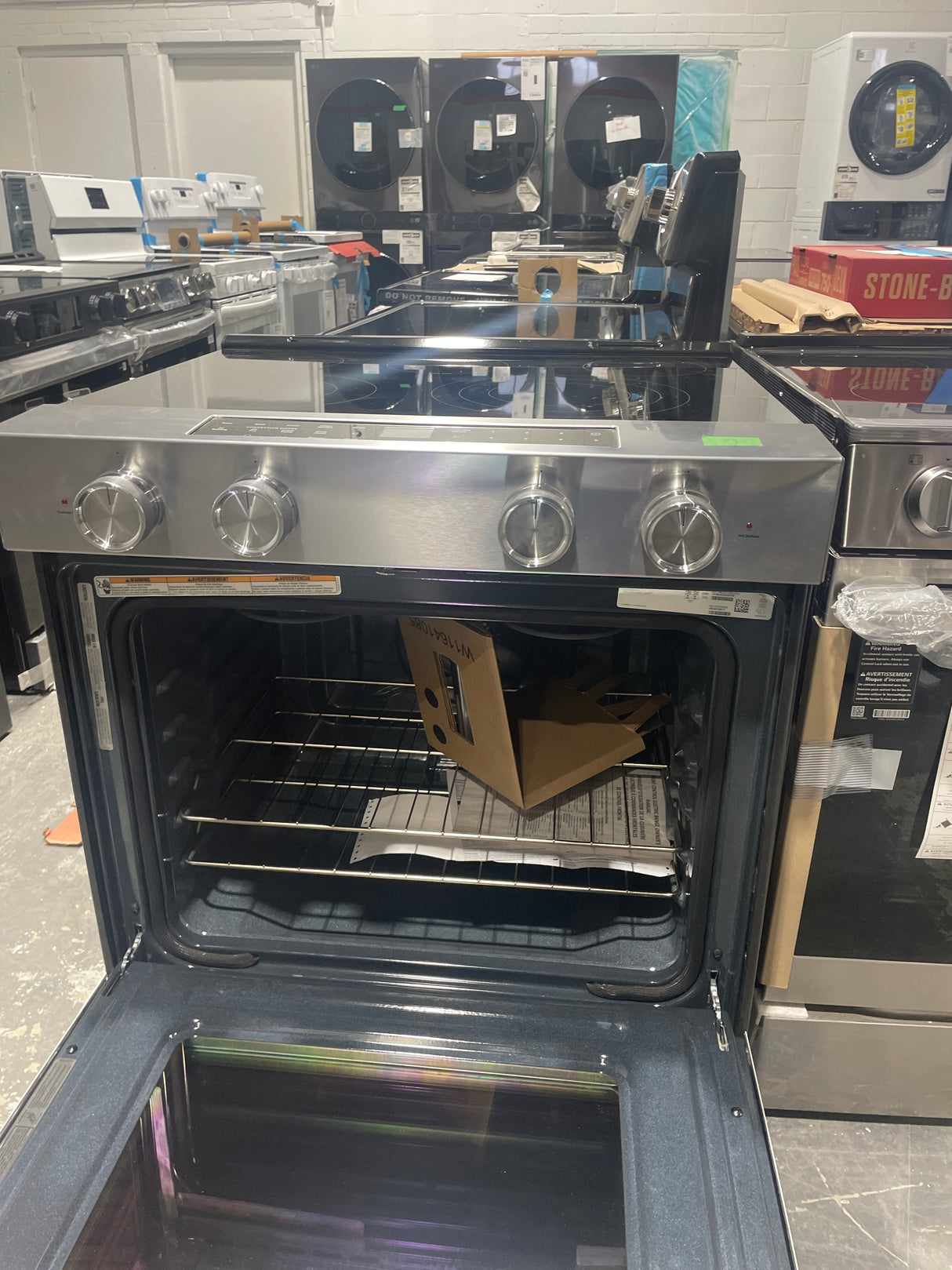 YKSES330SPS - Cuisinière électrique - KitchenAid - Acier inoxydable - Boîte ouverte