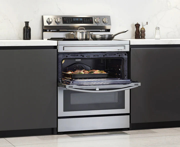 NE63A6751SS/AC - Electric Range - Samsung - Stainless Steel - Scratch and Dent