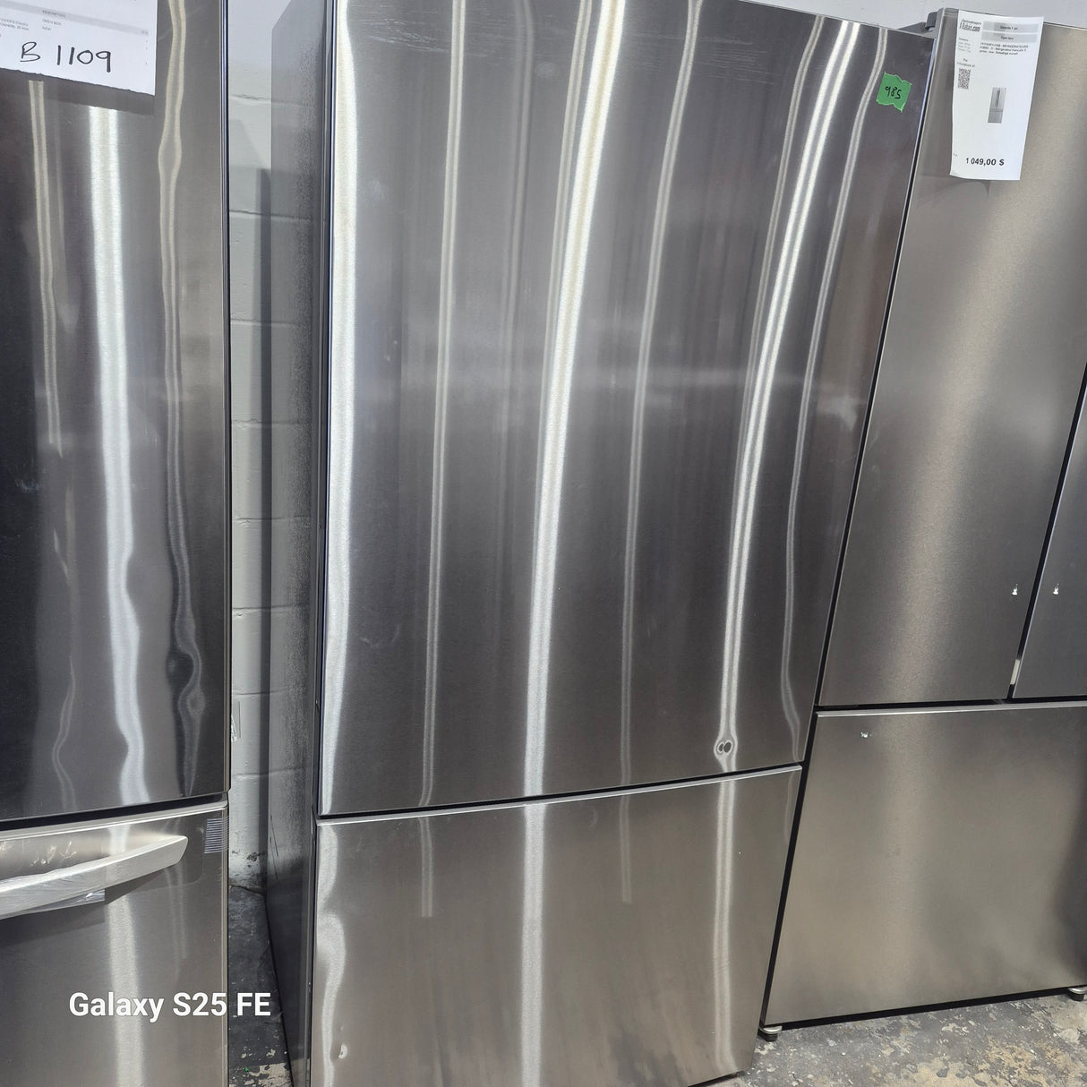GBE17HYRFS - REFRIGERATORS   - GE  - Bottom Freezer - Stainless Steel - Open Box