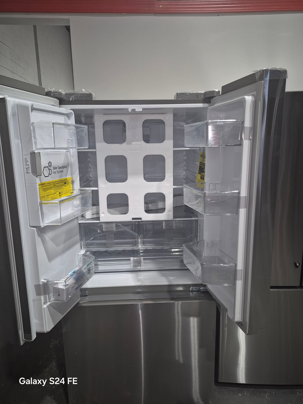 LF25H6330S - REFRIGERATORS - LG - 33"-25 cu. ft.- French Door Refrigerator – Stainless Steel