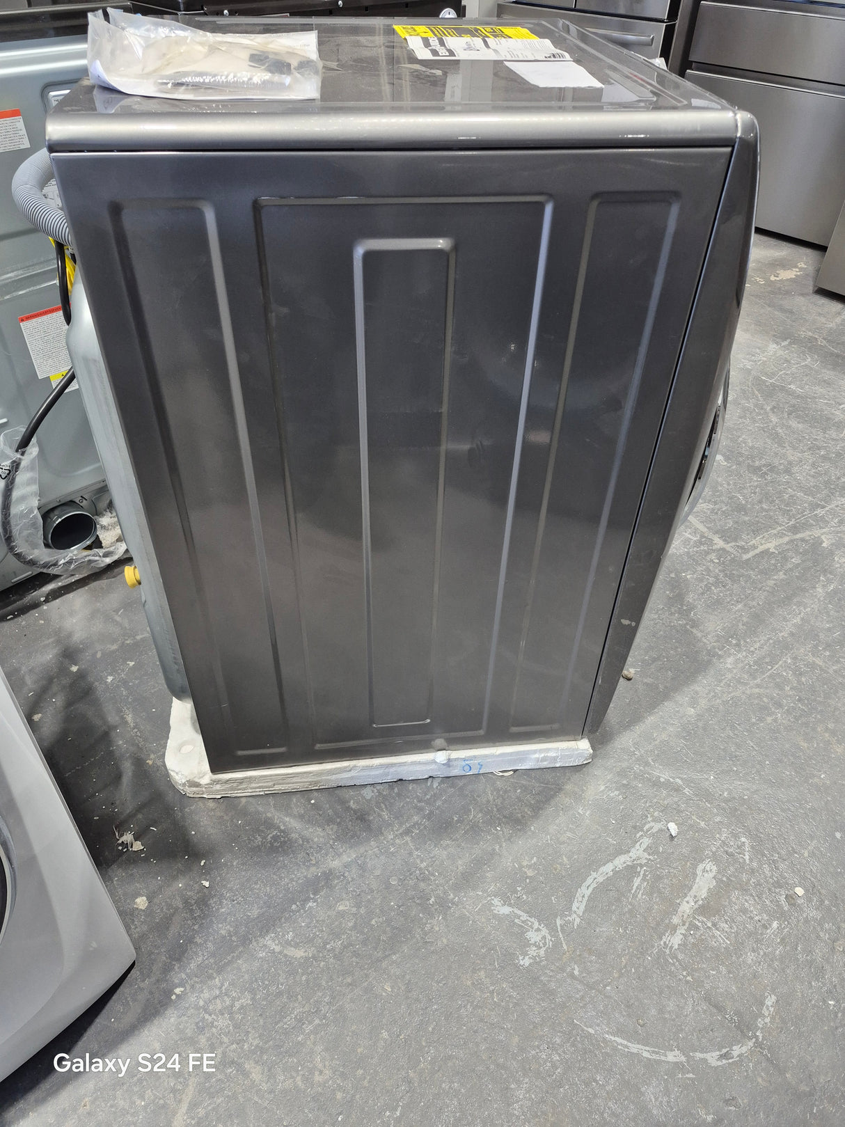 ELFW7637AT - Washers - Electrolux - Front load -  Open box