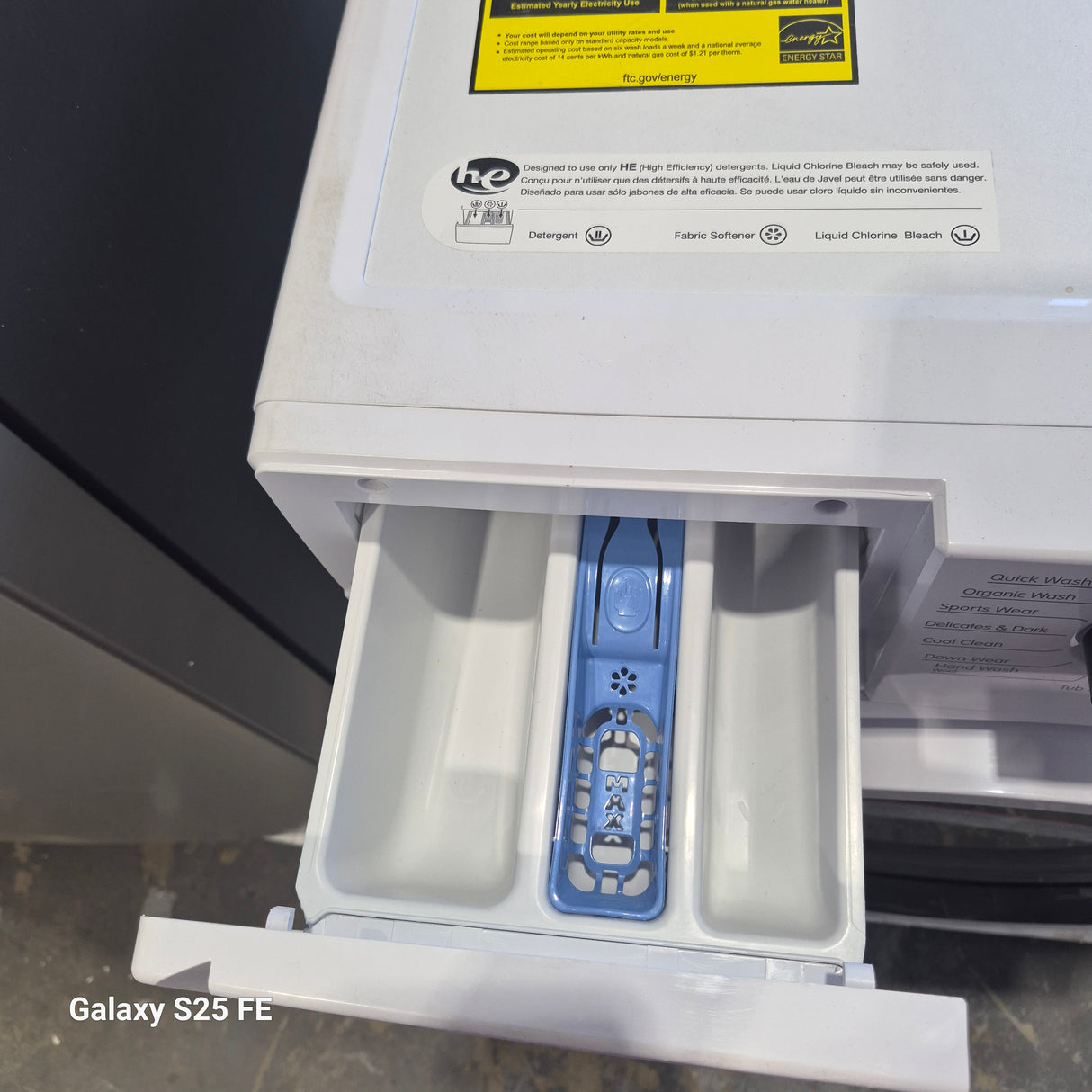 DV17600W / WM72200  - Washer/Dryer Sets - Compact  - New-Open Box