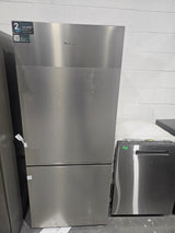 RB15A2CSE - REFRIGERATORS - Hisense - 28"-14.7 Cu. Ft.-Bottom Freezer Refrigerator- Stainless Steel - Open Box