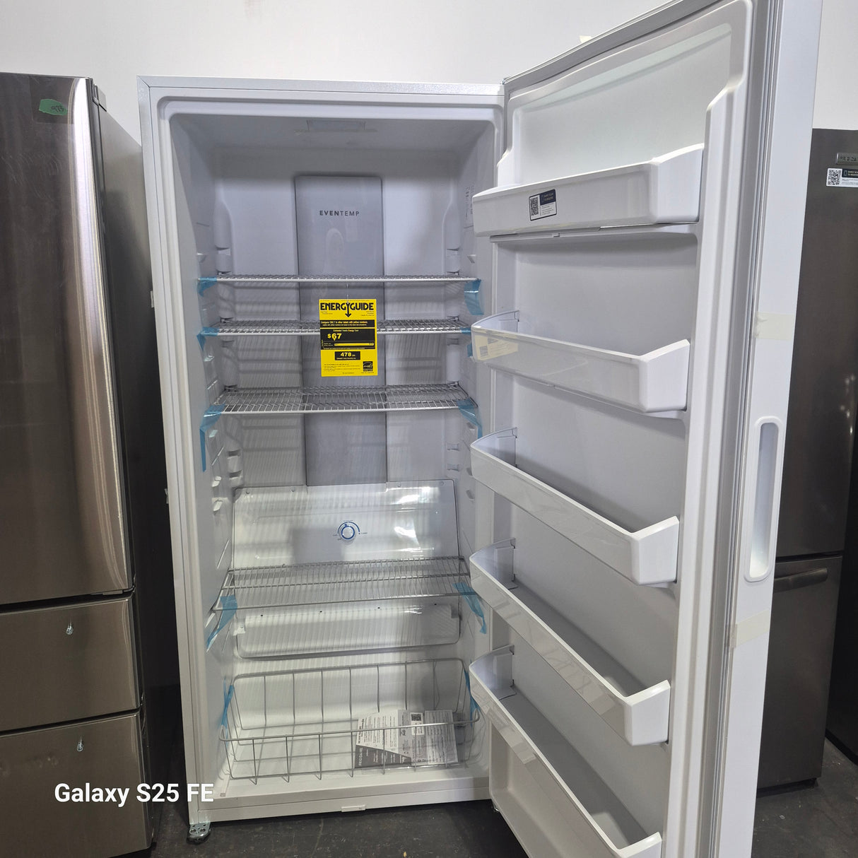FFUE2022AW - Frigidaire  - Freezers - white Steel - New-Open Box