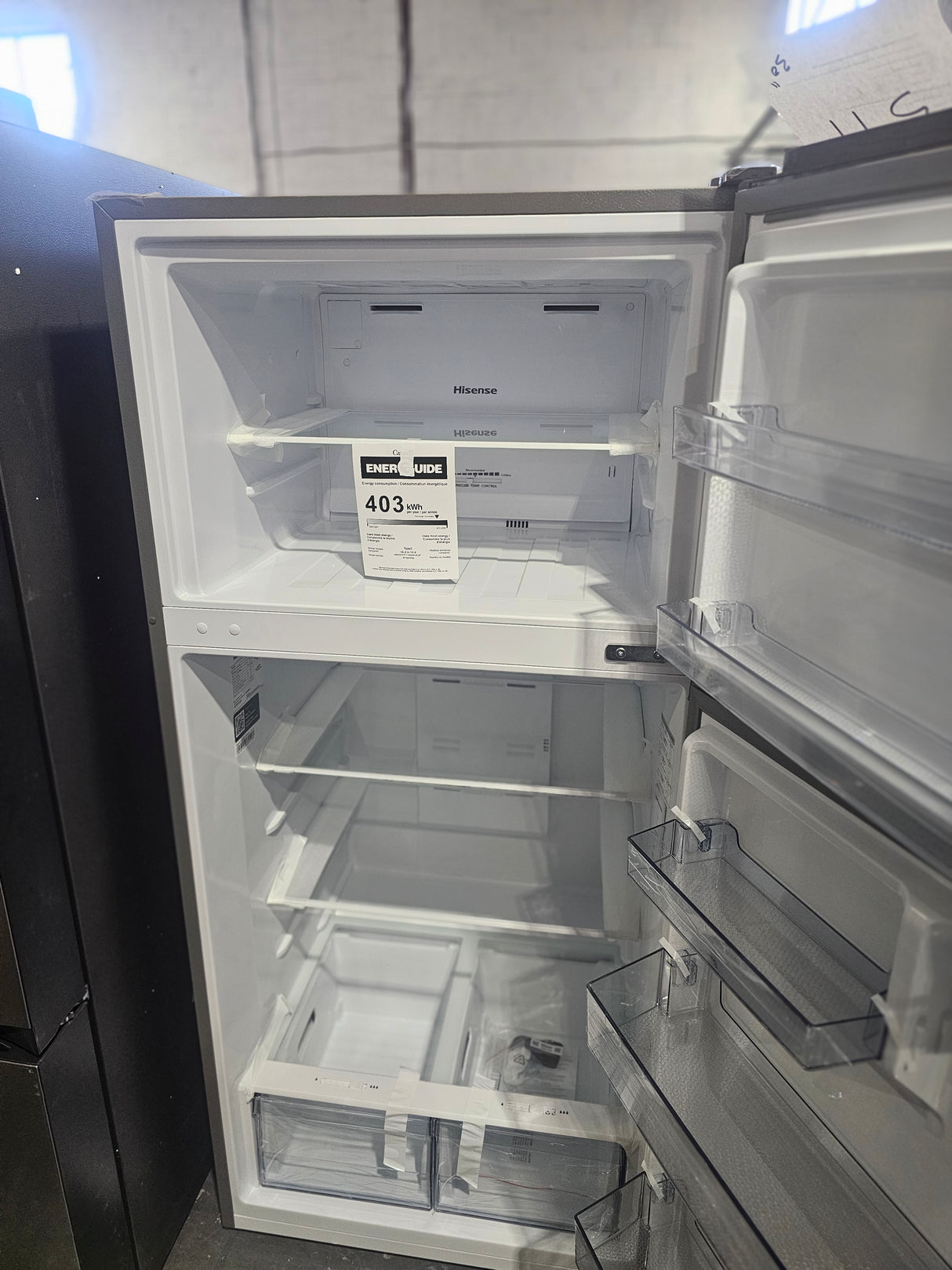 RT18A2FSD - REFRIGERATORS - Hisense -30"- 18 Cu. Ft. - Top Mount - Stainless Steel - Open Box