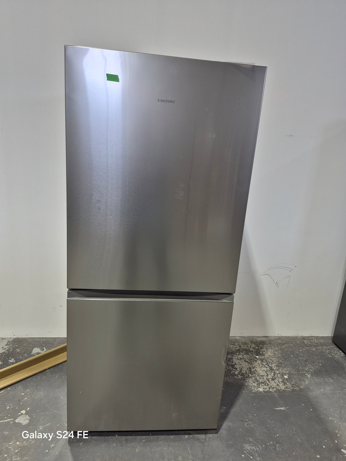 RB16DG6000SLAA - RÉFRIGÉRATEURS - 76 cm (30 po) Profondeur comptoir - Samsung - Congélateur en bas - Acier inoxydable - Emballage ouvert