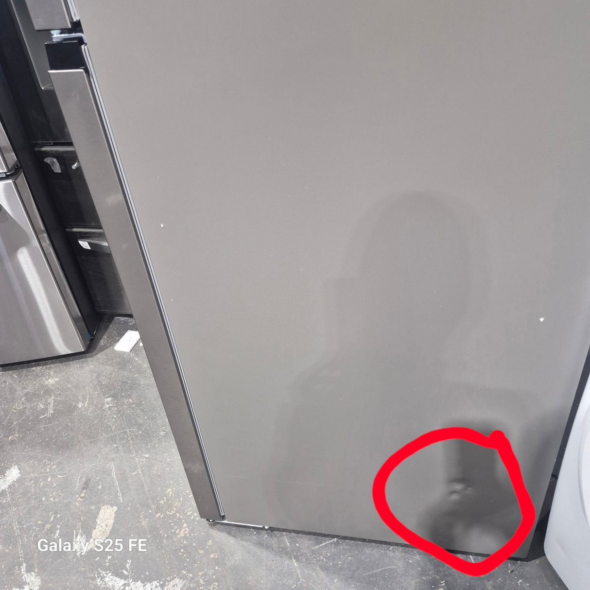 TRT18T4AL-CA - RÉFRIGÉRATEURS - Congélateur supérieur - 71 cm (28 po) - Frigidaire - Acier inoxydable - Emballage ouvert