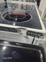 GE JCB840DVWW Electric Range - Image 5